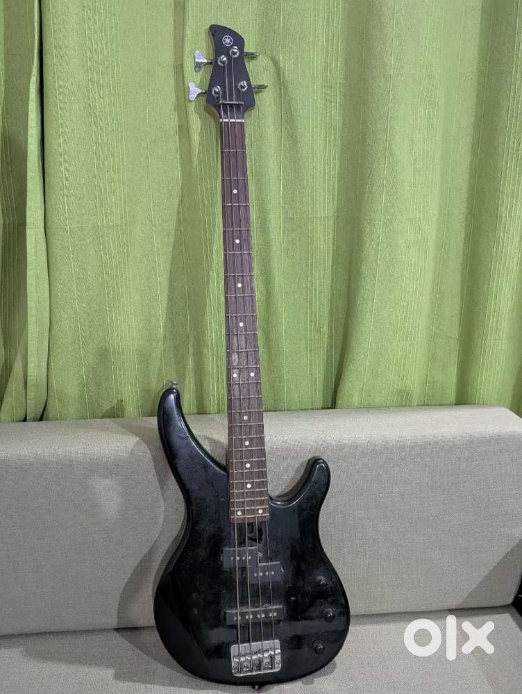 Bass Guitar - Yamaha TRBX174