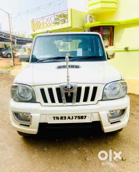 Mahindra Scorpio 2009-2014 SLE BSIV, 2010, Diesel