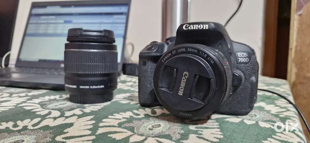 Canon 700D