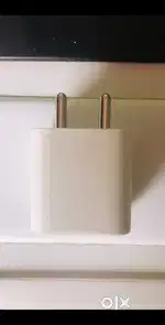 Apple 20 W USB C Powar Adapter