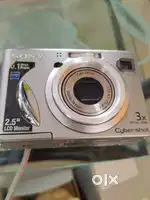 Sony cyber shot 5.1 mega pixels mpegmovieVX DSC-W5