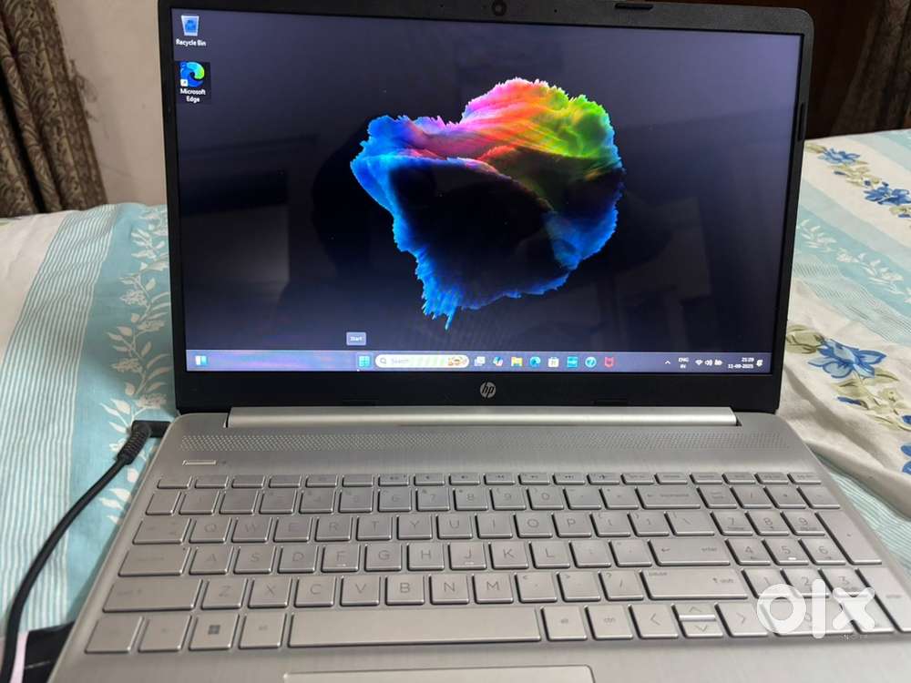 Dell laptop 15s 512gb