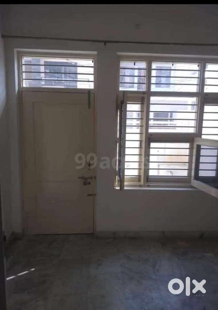 1 BHK,Independent availble car parking,bed, Fan,curtains,wiremesh dors