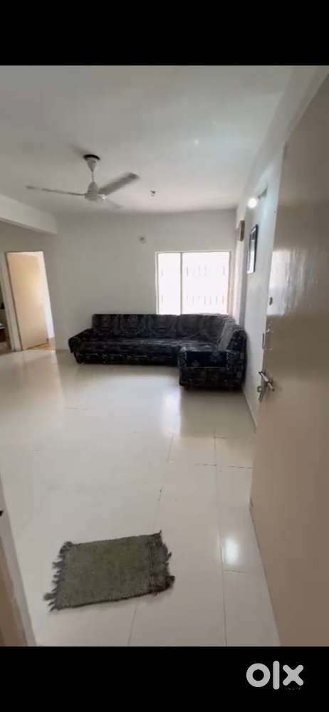 Spacious All-Side Open 2 BHK Flat – Great Ventilation & Natural Light
