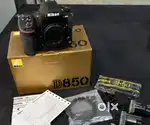 Nikon D850 Camera 45.7mp w 3967 Shutter Count Full Option kits