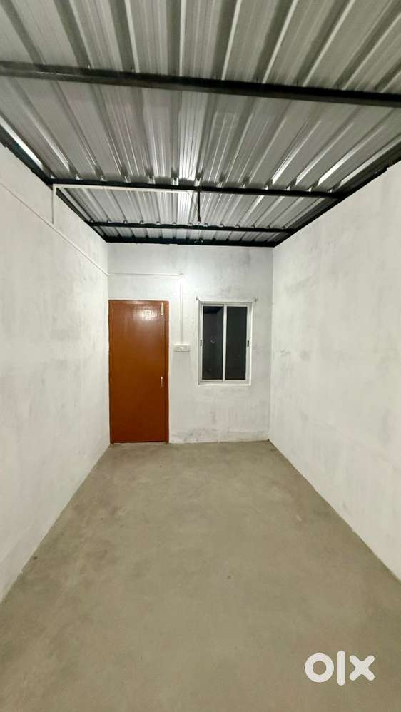 Single room & kitchen without attached bathroom