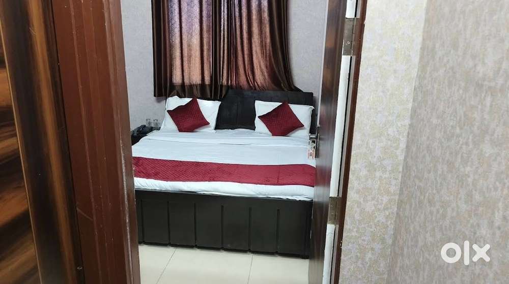 Running Hotel On Lease