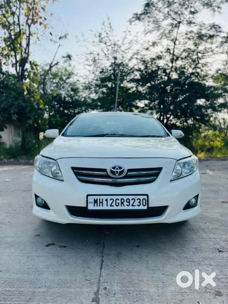 Toyota Corolla Altis 2011 CNG & Hybrids Well Maintained