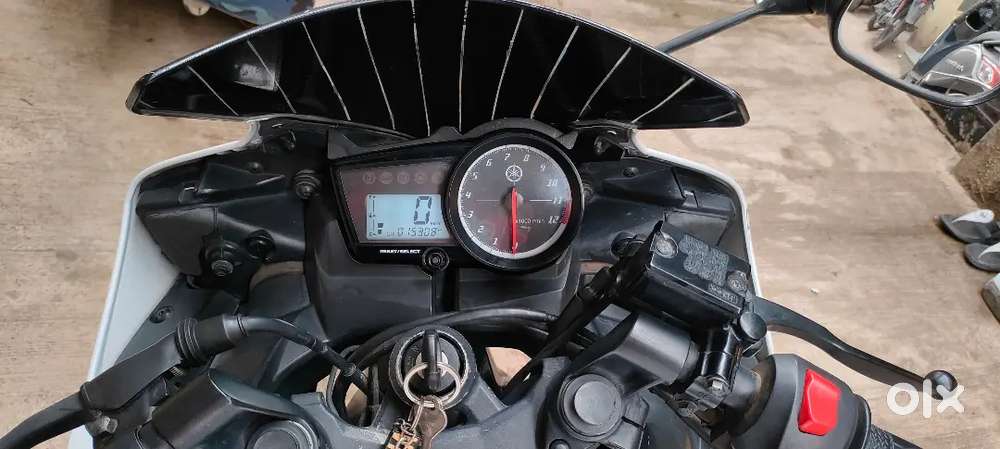 Yamaha R15 S