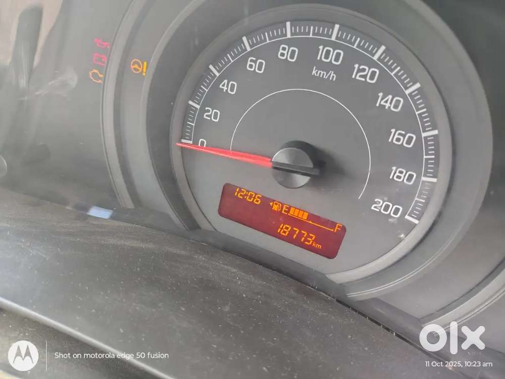 Maruti Suzuki Swift 2021 Petrol 18773 Km Driven