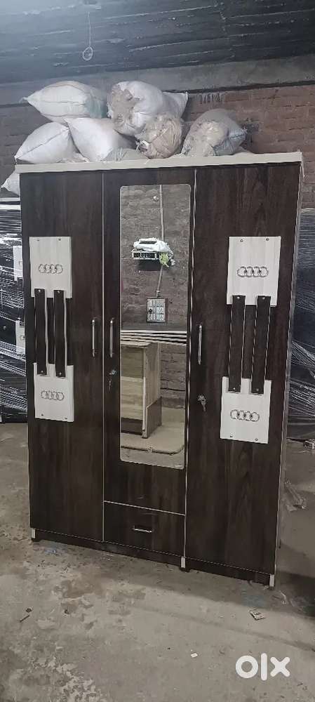 Wardrobe 4x6
