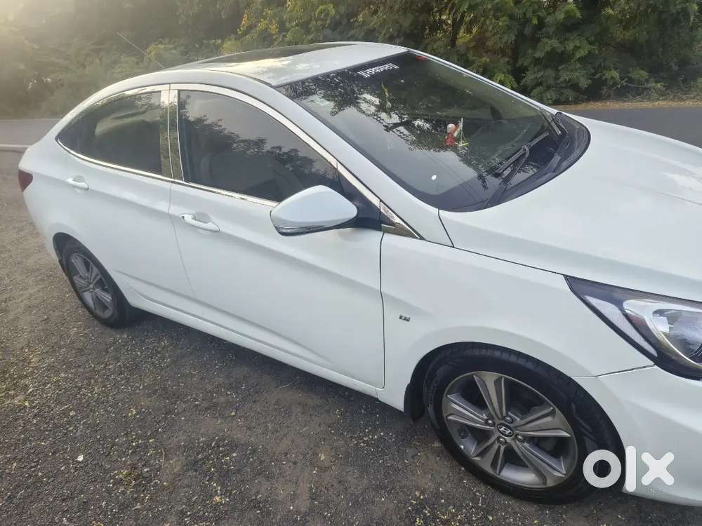 Hyundai Verna 2012