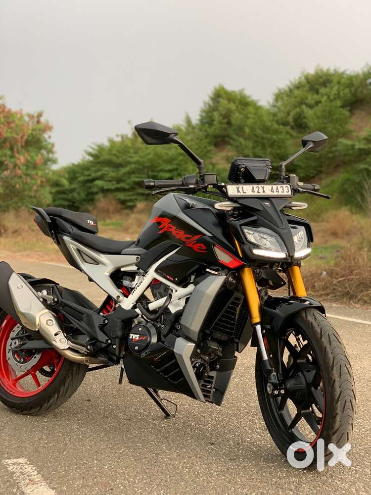 Rtr 310 1st generation with quick shifter