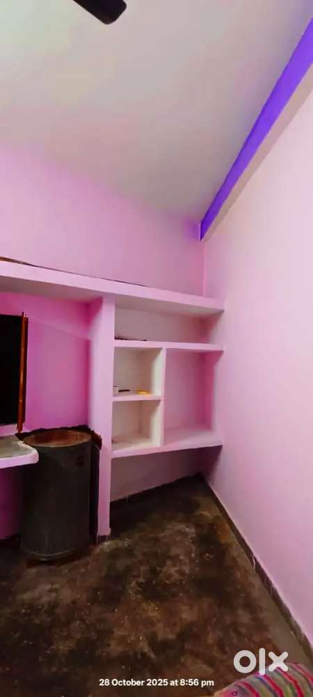 Rent Room Aliganj Boys And Girls