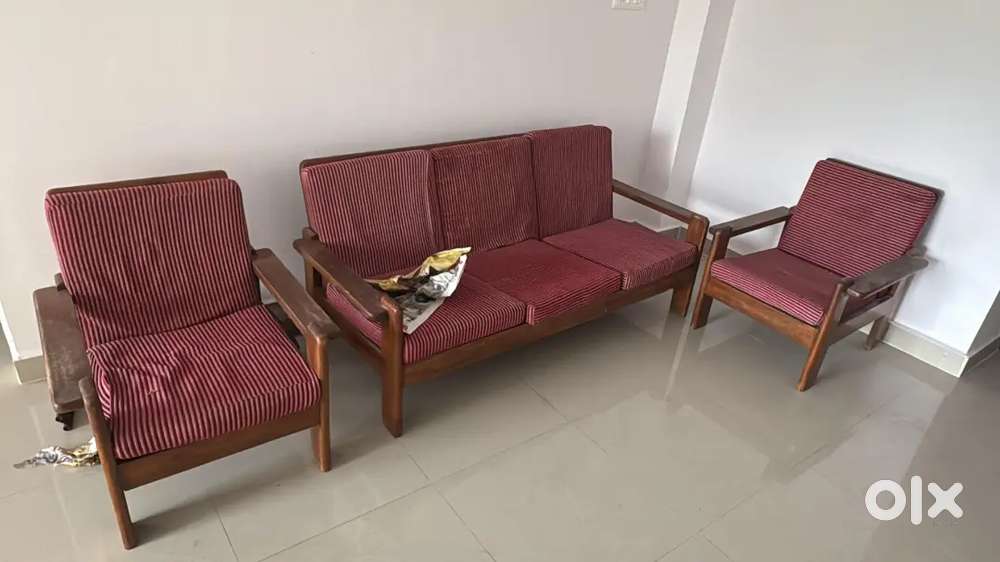 Sofa 3+2 wood sofa set with center table