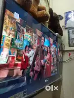 Lloyd 80cm (32 Inches) HD Ready Smart Web OS LED TV