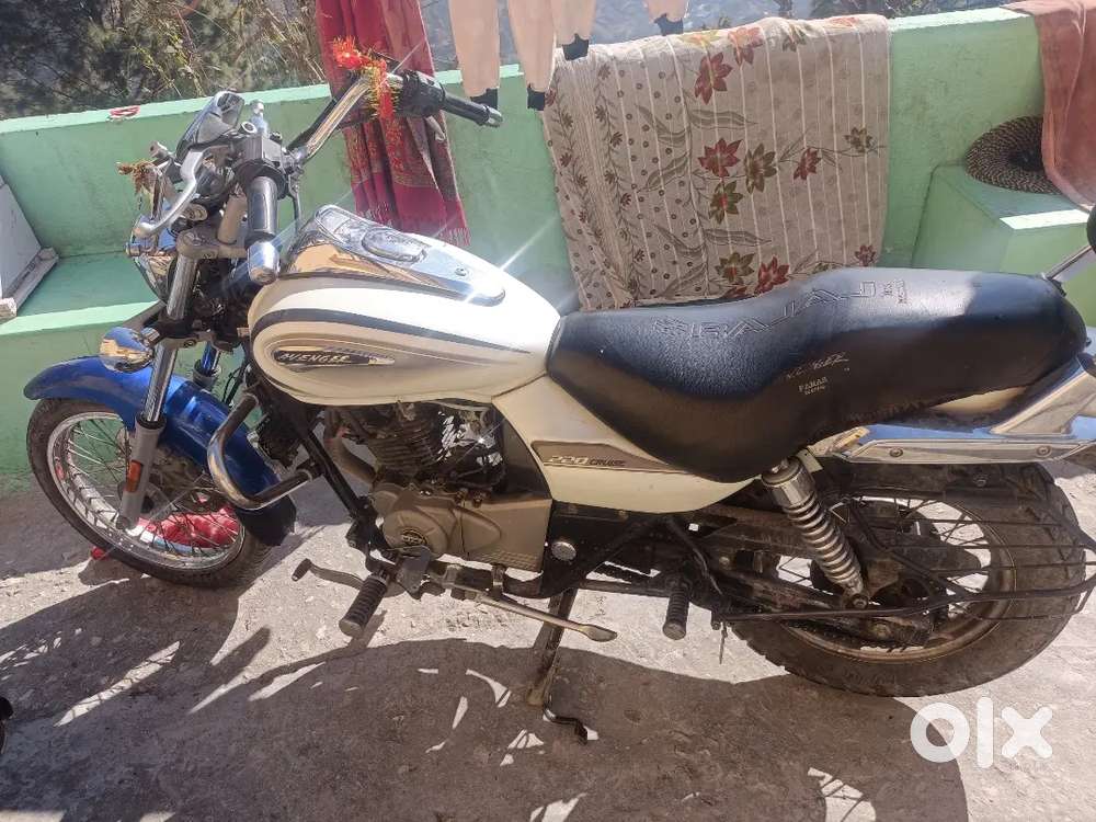 Bajaj Avenger 220