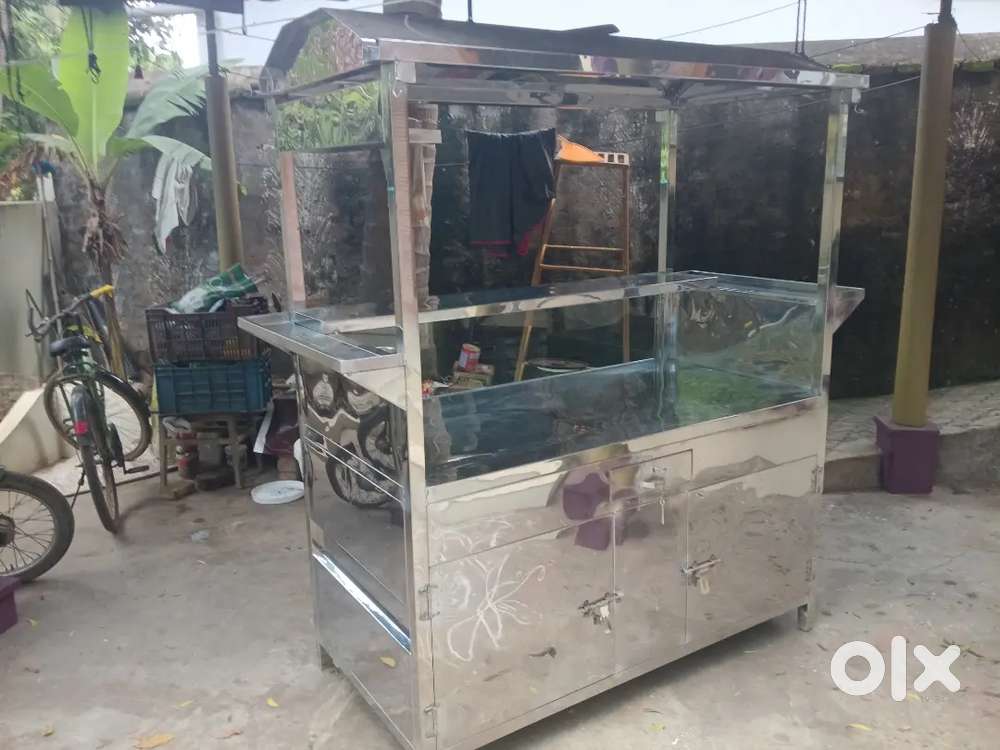 టీ   జ్యూస్   బజ్జి   టిఫిన్   కౌంటర్ available