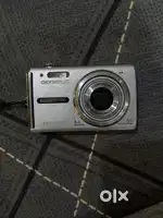 2000s Retro Portable Camera , Digital Camera , Digicam  Olympus FE-330