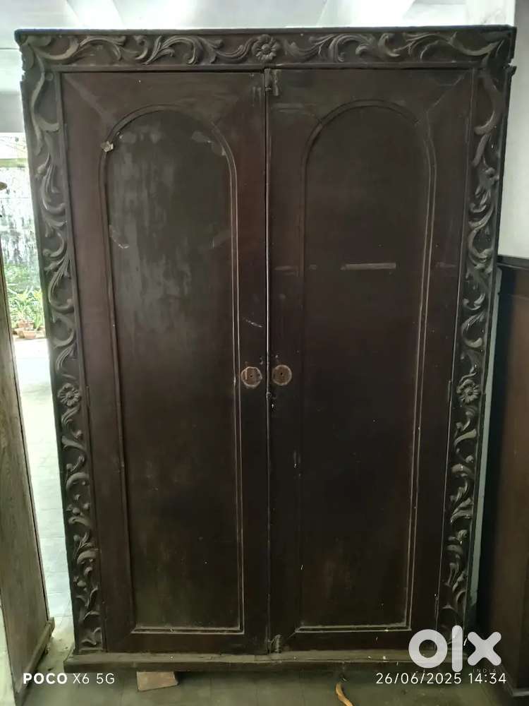 Wooden Almirah in average condition at reasonable price