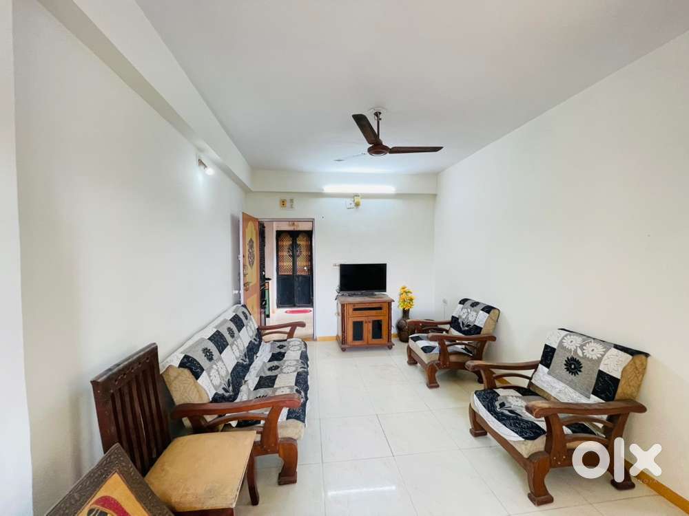 Very Nice 2bhk Furnished Flat For Rent at Nr Titanium City Center