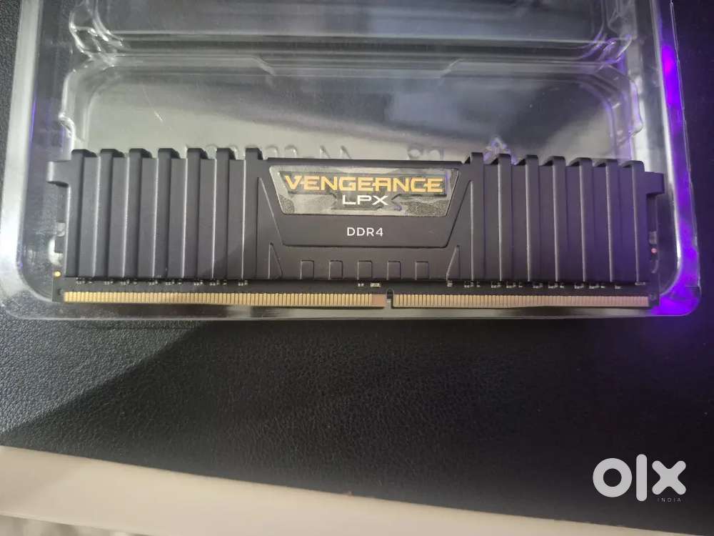 CORSAIR VENGEANCE LPX - DDR4 8 GB RAM