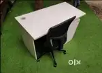 Working Desk 5'*2'6/ Work From Home Table in Excellent Condition