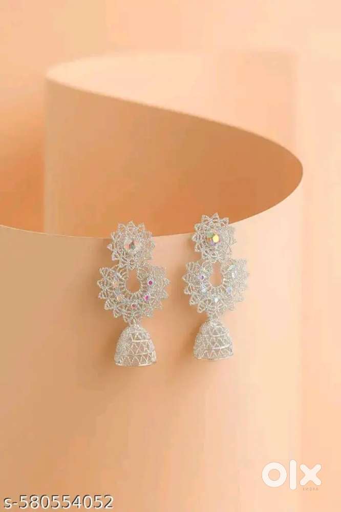 *Latest Earrings & Studs*
Base Metal: Alloy
Plating: Oxidised Silver
S