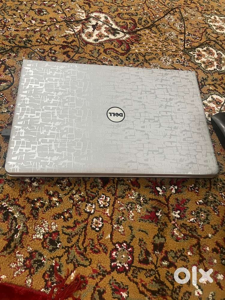 Dell laptop with touch screen 17” in very good condition