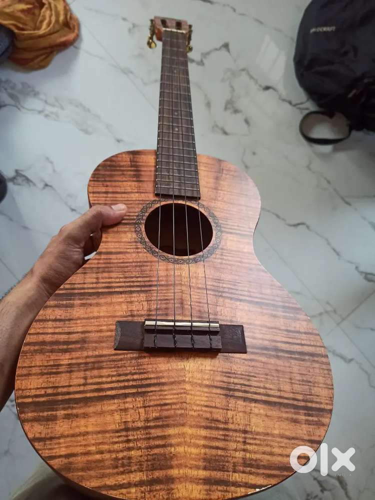 Baritone Ukulele