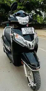 ACTIVA 125 
MODEL 2023/24
RUNNING 10/000 KM
5 YEARS INSURA