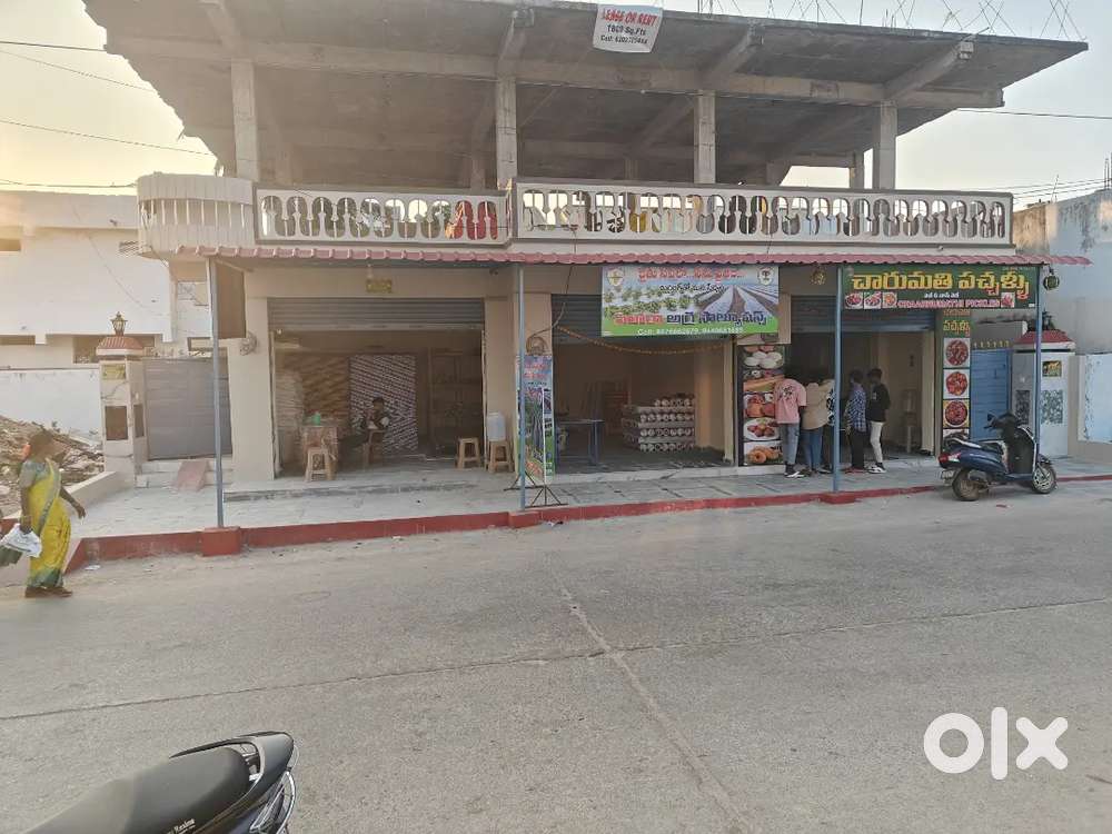 2000 sqft Area for rent 1st floor