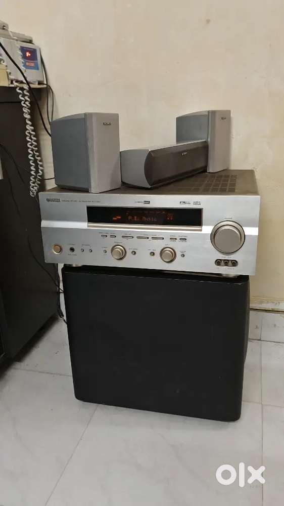 Yamaha.rxv550...6.1..dts pro logic.amp