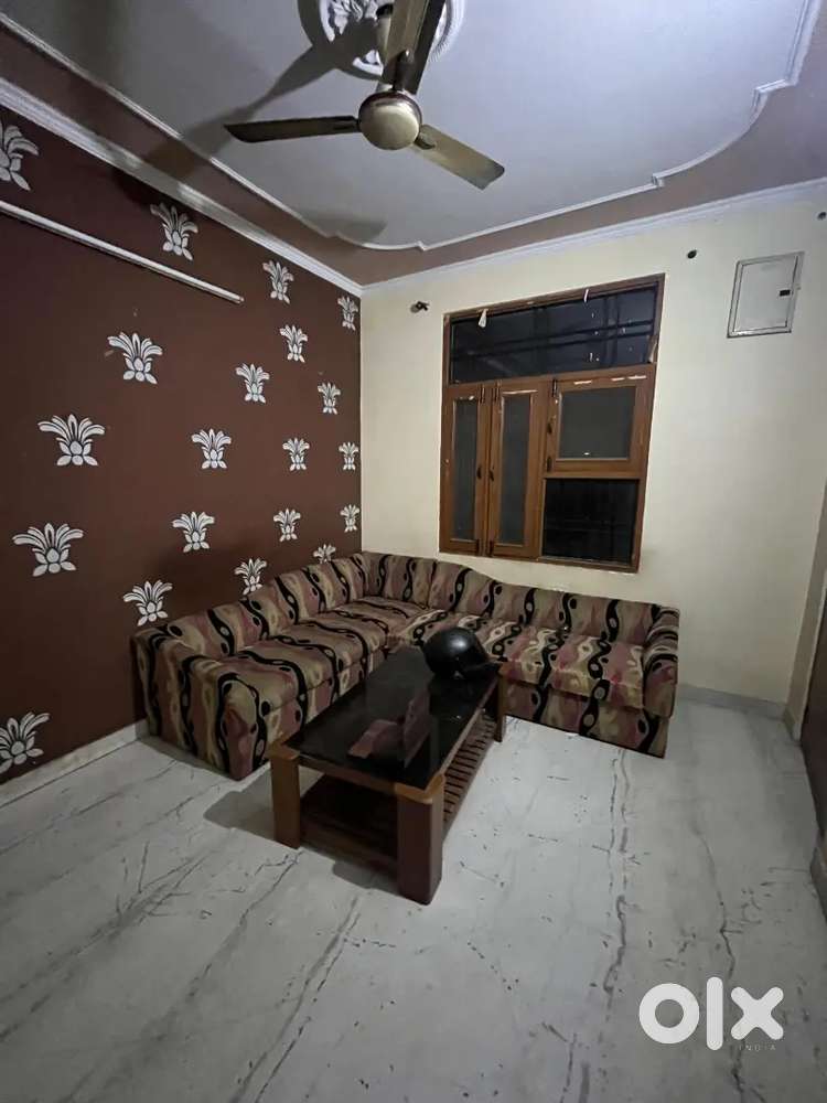 Sharing room in 2 bhk for girls only