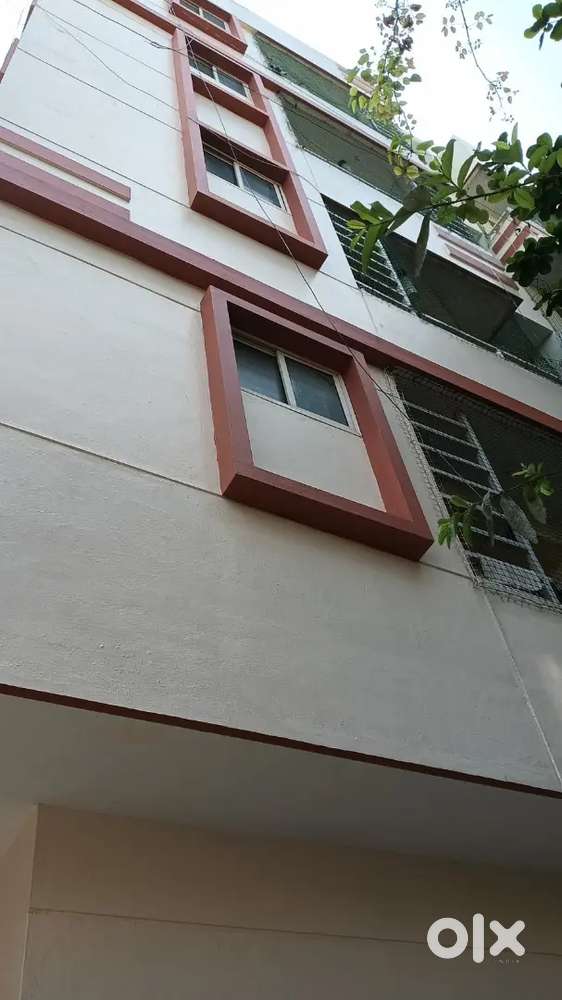 1 bhk with balcony and good ventilation
