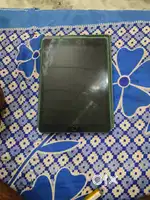 9th generation 256gb + pencil +charger+esr flip cover