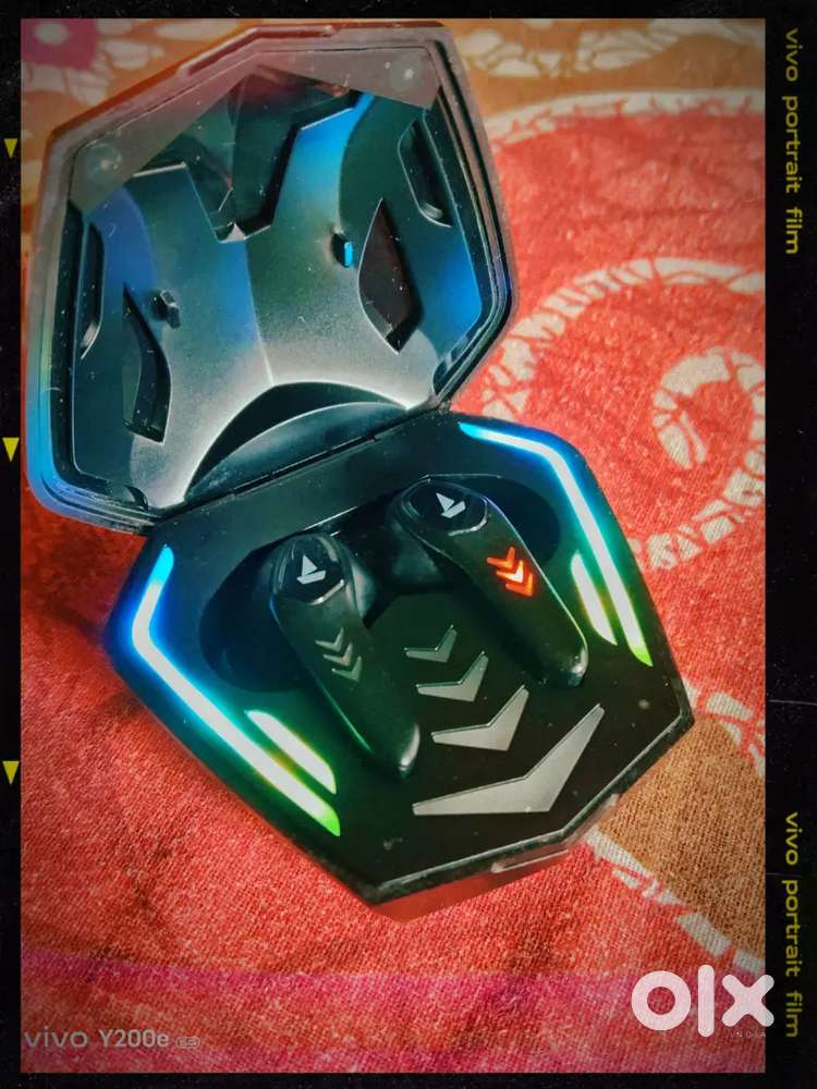 boAt Immortal 131 Bluetooth in Ear Earbuds(Black Sabre)