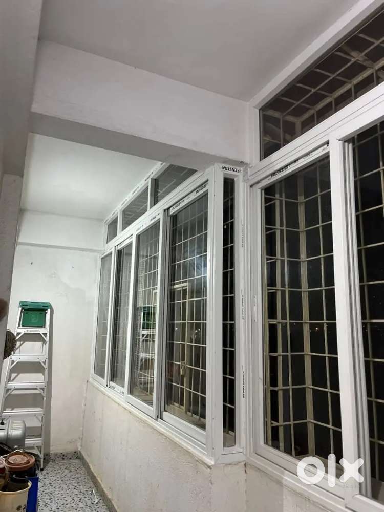 UPVC ALMUNIUM WINDOW