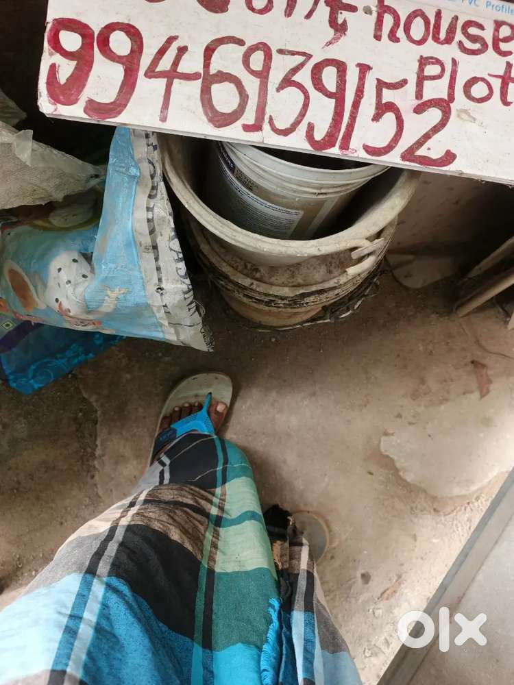 ₹26lacks bus roadside10cent, three bedrooms house