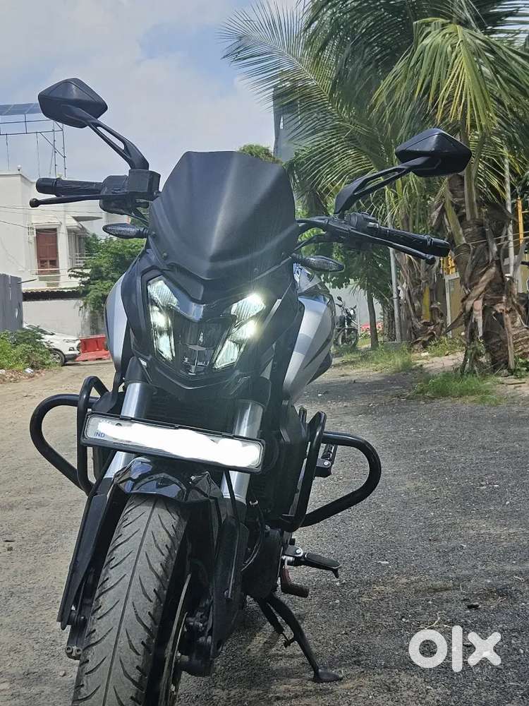 Bajaj Dominar 250