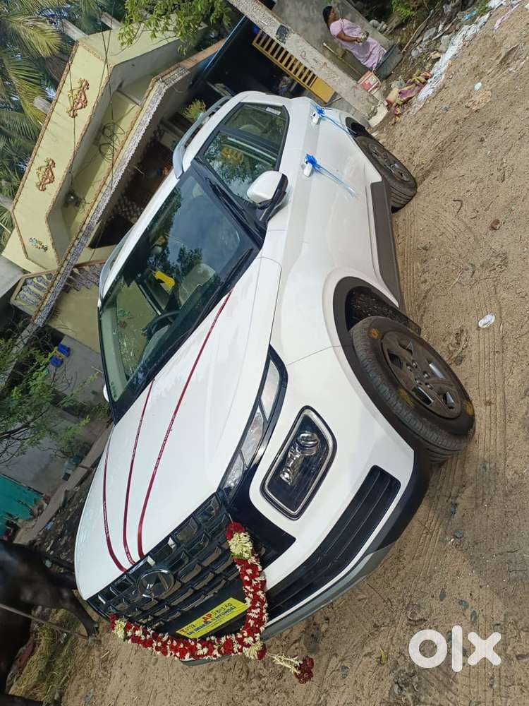 Hyundai New Venue 2023 Petrol Well Maintained