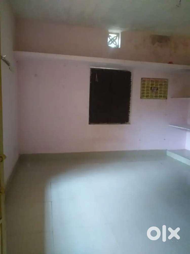 1rk 7500 near sum hospital fully independent house bachelor allowed