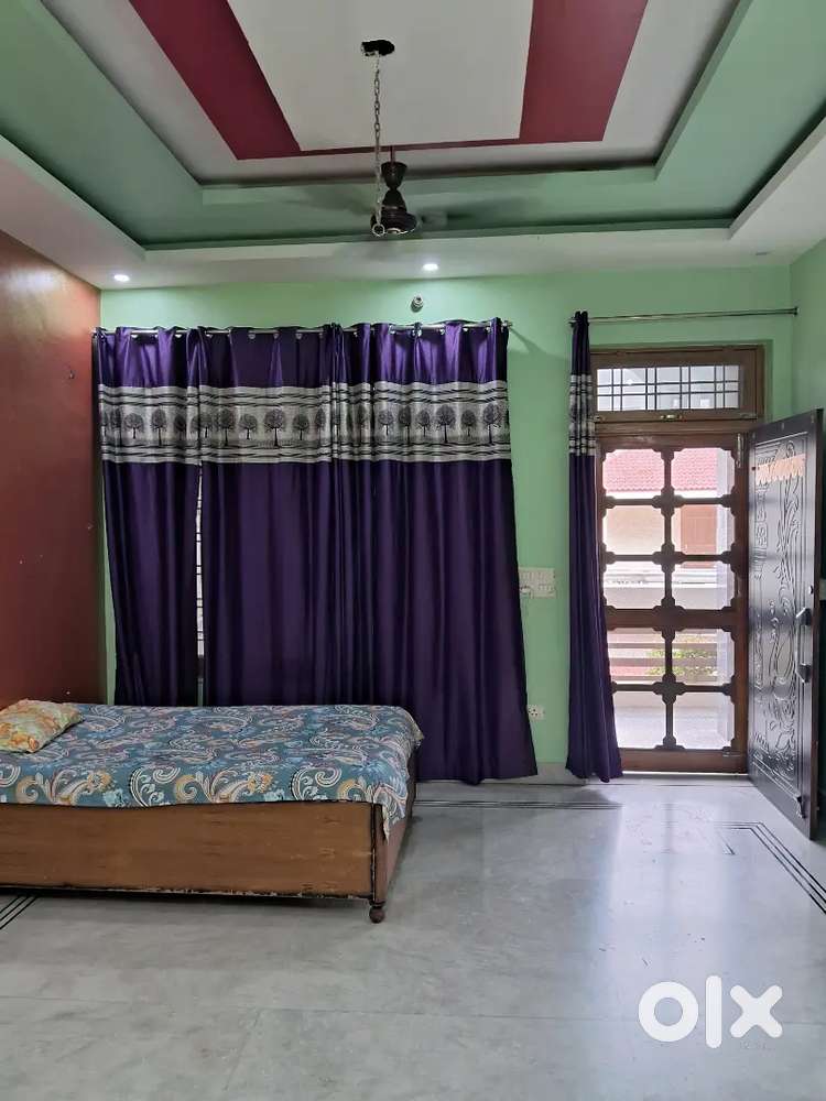 2 Room set available for rent