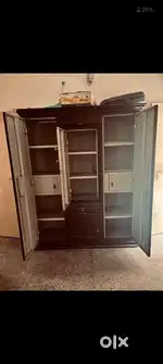Wardrobe metal