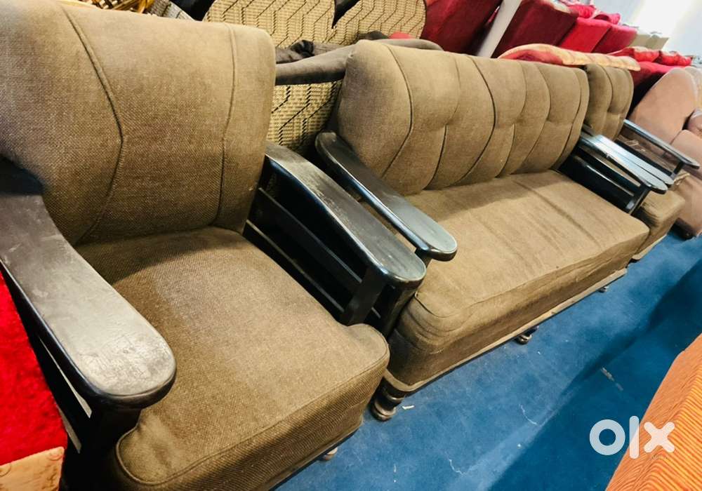 Sofa set at minimum price