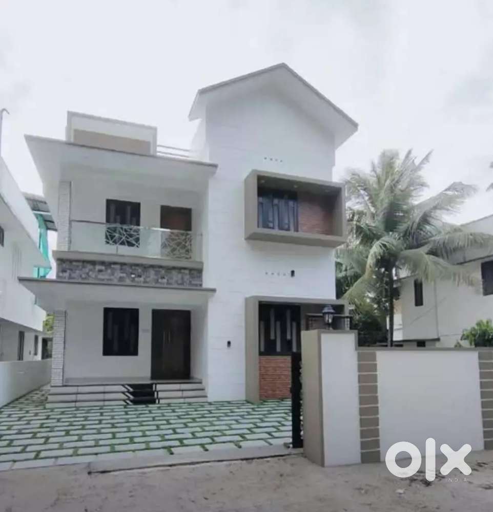 5 CENT 4 BHK KARIYAVATTOM PULLANIVILA CORPORATION TAR ROAD