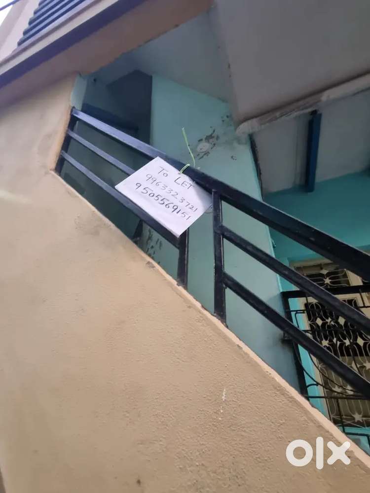 House for rent backside of shamsia madarsa,Gadda street