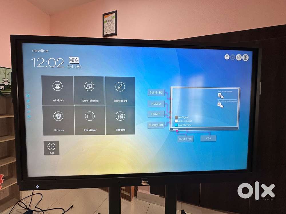 Smart board 75 inches Newline with Stand