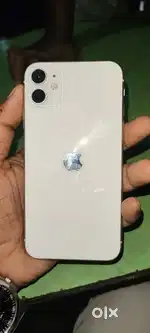 I phone 11  128