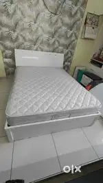 Queen sized Hydraulic Storage Bed with Orthopedic Spring Mattress